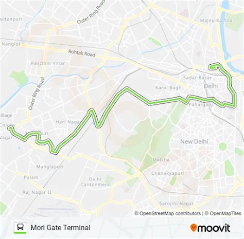 753 Bus route in Delhi .